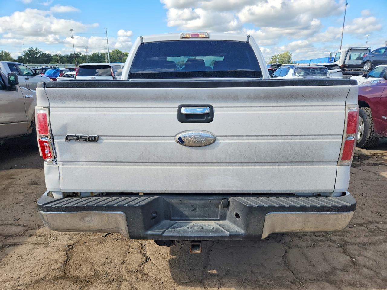 2012 FORD F150 — დაზიანების ფოტო (REAR END) Copart-ის აუქციონიდან