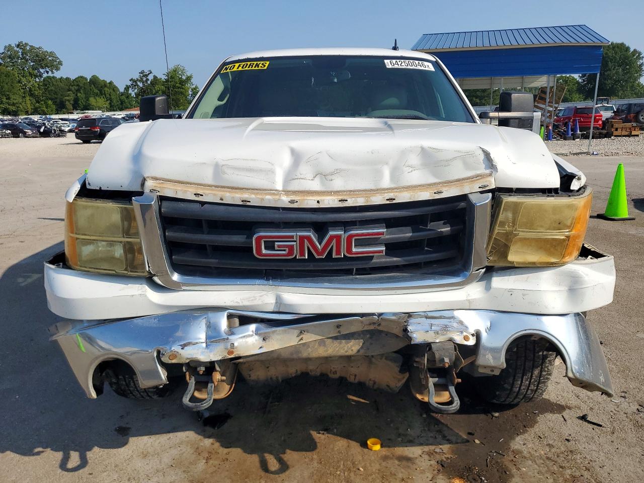 2010 GMC SIERRA — დაზიანების ფოტო (FRONT END) Copart-ის აუქციონიდან